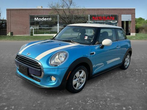 Used 2017 MINI Cooper 2-Door Hardtop FWD image 1