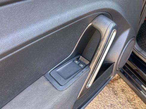 Used 2015 Volkswagen Beetle 1.8T image 11