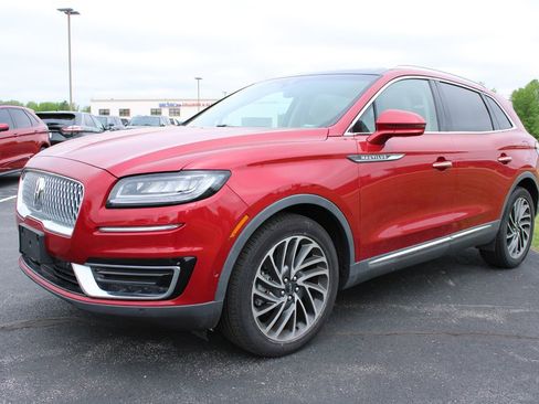 Used 2020 Lincoln Nautilus Reserve FWD image 3