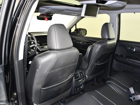 Used 2020 Honda Pilot Touring image 48