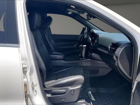 Used 2022 Dodge Durango GT AWD/4WD image 7