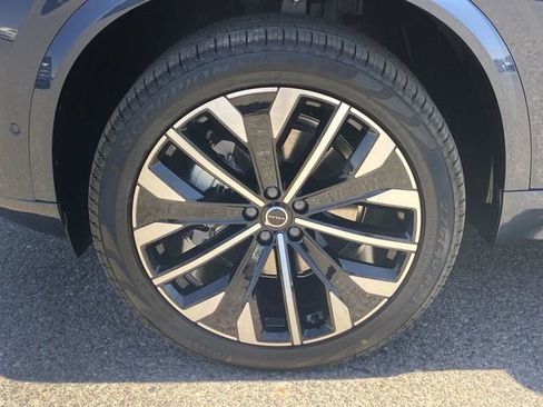 New 2026 Volvo XC90 B5 Plus w/ Protection Package image 11