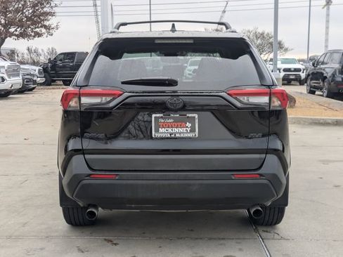 Used 2024 Toyota RAV4 XLE Premium image 7