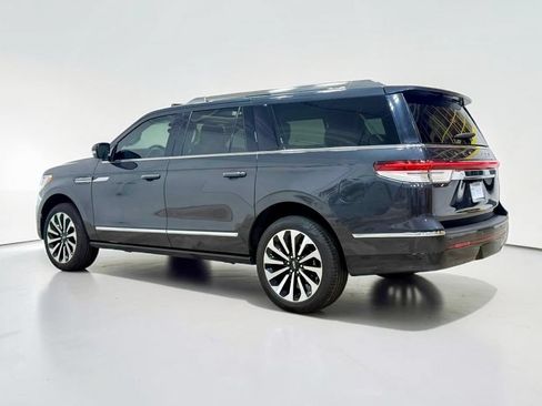 Used 2024 Lincoln Navigator L Reserve AWD/4WD image 15