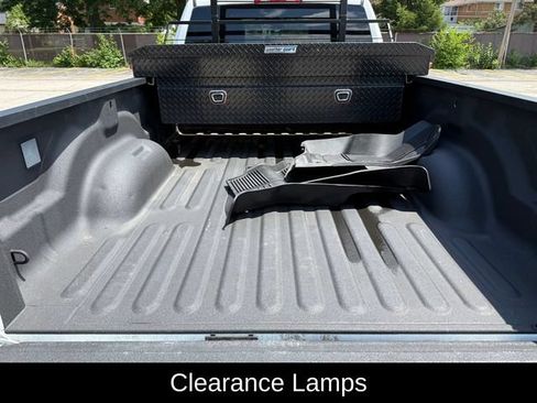 Used 2022 RAM 3500 Tradesman w/ Chrome Appearance Group AWD/4WD image 16