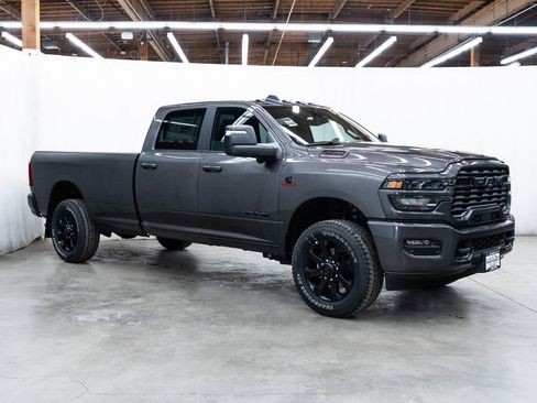 New 2026 RAM 3500 Big Horn AWD/4WD image 1