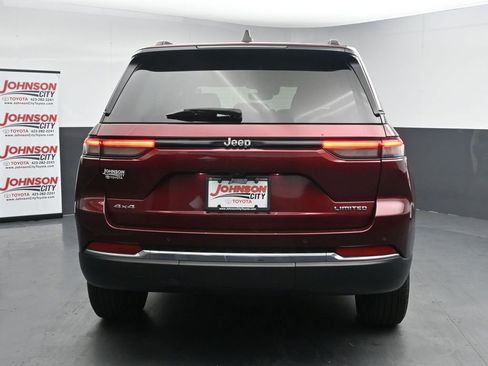 Used 2023 Jeep Grand Cherokee Limited AWD/4WD image 8