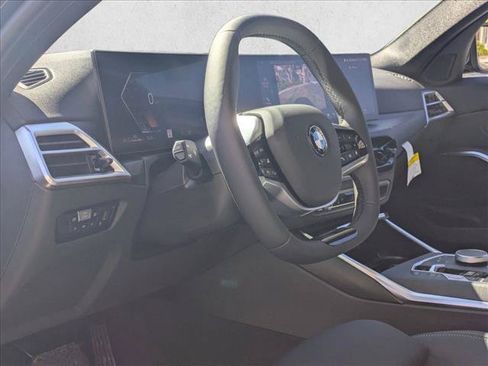 Used 2026 BMW 330i Sedan w/ Convenience Package RWD image 9