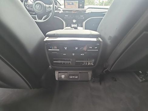Certified 2023 Acura MDX FWD w/ Technology Package image 32