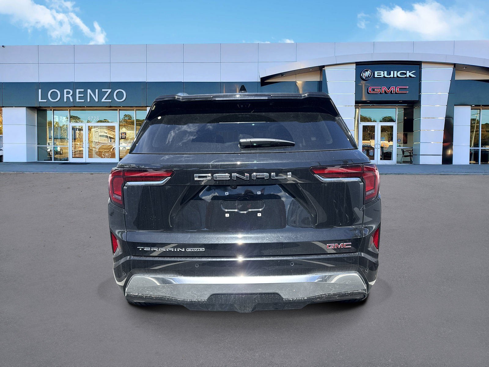 New 2027 GMC Terrain Denali w/ LPO, Floor Liner Package AWD/4WD image 5