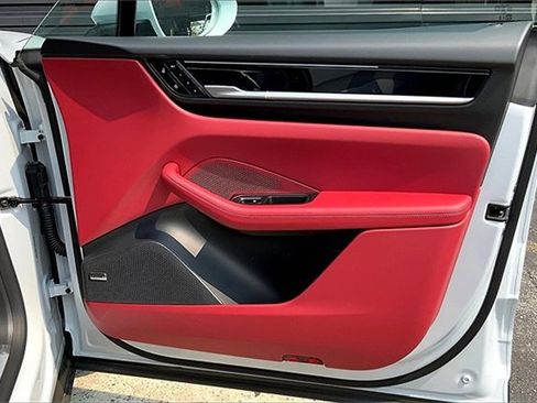 New 2025 Porsche Macan 4S Electric image 29