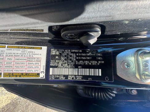 Used 2021 Toyota 4Runner TRD Off-Road Premium AWD/4WD image 32