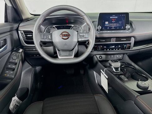New 2026 Nissan Rogue SV image 30