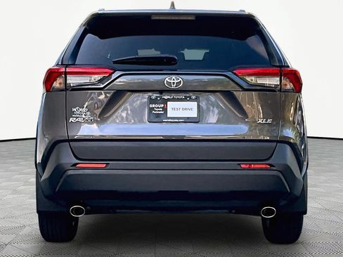 Used 2024 Toyota RAV4 XLE w/ Convenience Package FWD image 5