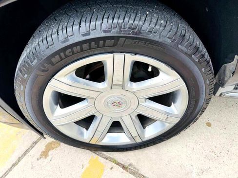 Used 2015 Cadillac Escalade ESV Luxury image 14