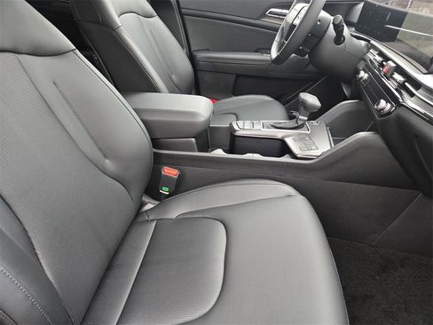 New 2026 Kia Sportage SX image 10