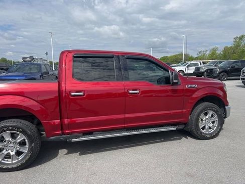 Used 2017 Ford F150 XLT w/ Equipment Group 302A Luxury AWD/4WD image 11