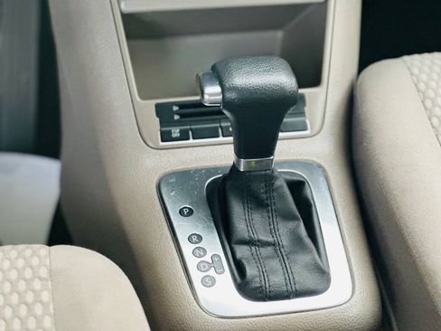 Used 2009 Volkswagen Tiguan S FWD image 10
