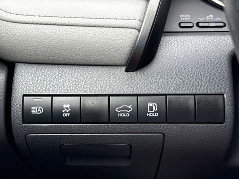 Used 2024 Toyota Camry LE w/ Convenience Package image 17