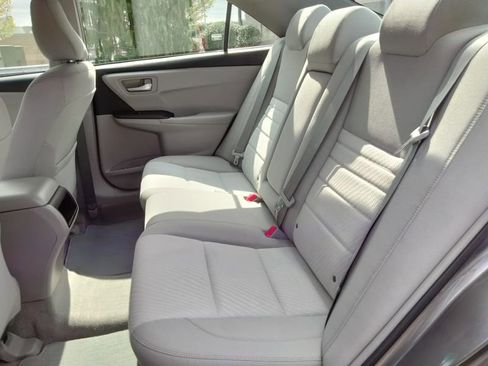 Used 2016 Toyota Camry LE image 16