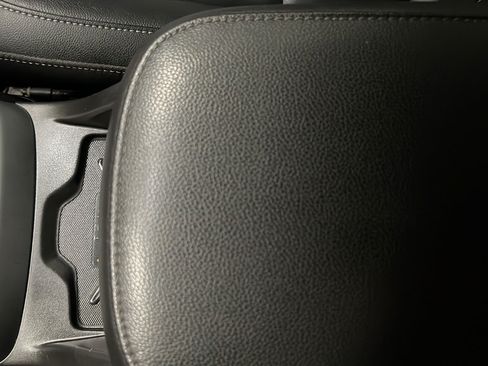 Used 2022 Chevrolet Colorado ZR2 AWD/4WD image 19