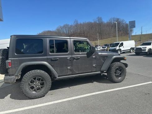 Used 2024 Jeep Wrangler Willys image 5