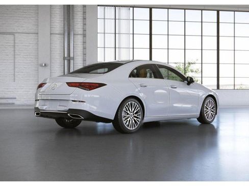 Used 2022 Mercedes-Benz CLA 250 image 21