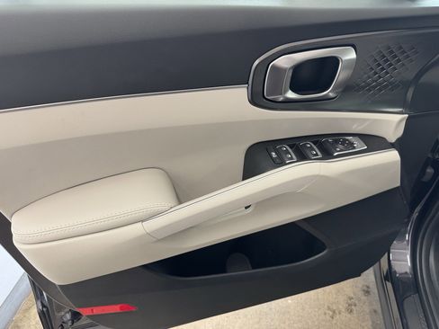 New 2025 Kia Sorento S image 20