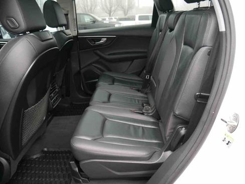Used 2023 Audi Q7 3.0T Premium Plus image 17