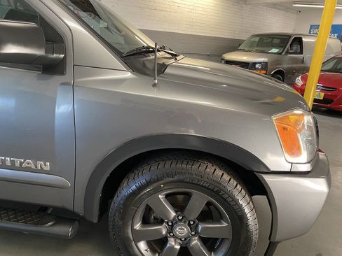 Used 2015 Nissan Titan SV w/ SV Value Truck Package image 19