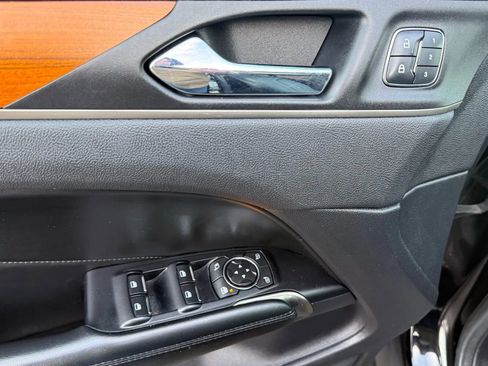 Used 2016 Lincoln MKC Reserve image 12