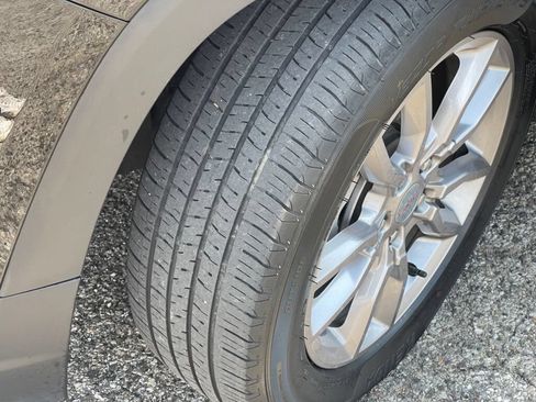 Used 2022 GMC Terrain SLT AWD/4WD image 35
