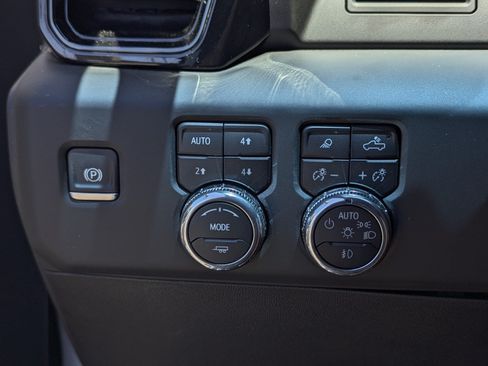 Used 2025 GMC Sierra 1500 AT4 AWD/4WD image 11