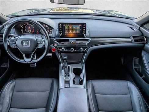 Used 2018 Honda Accord Sport image 13