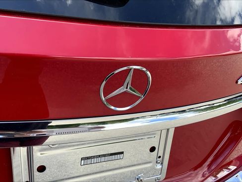 Used 2020 Mercedes-Benz GLA 250 4MATIC image 10