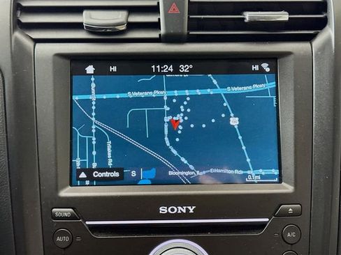 Used 2017 Ford Fusion Energi Titanium image 13