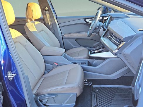 Used 2024 Audi Q4 e-tron Premium image 20