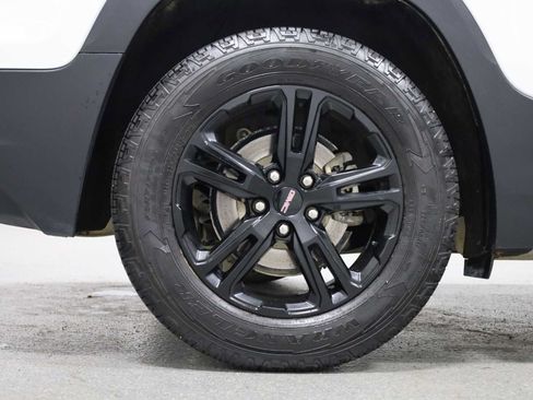 Used 2023 GMC Terrain AT4 w/ Tech Package AWD/4WD image 35