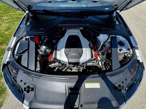 Used 2016 Audi A8 L 3.0T w/ Executive Package image 11