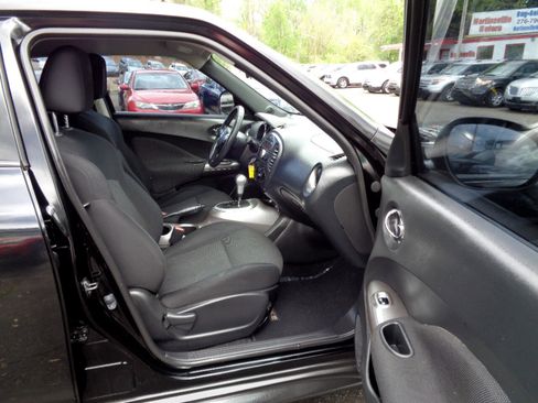Used 2013 Nissan Juke S image 22