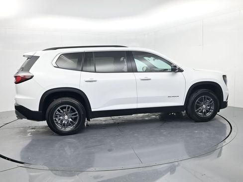 Used 2025 GMC Acadia Elevation FWD image 8