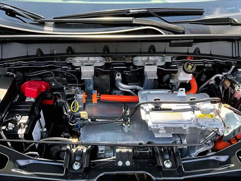 New 2026 Nissan Leaf SV+ w/ Floor Mat Package (SV+) FWD image 16