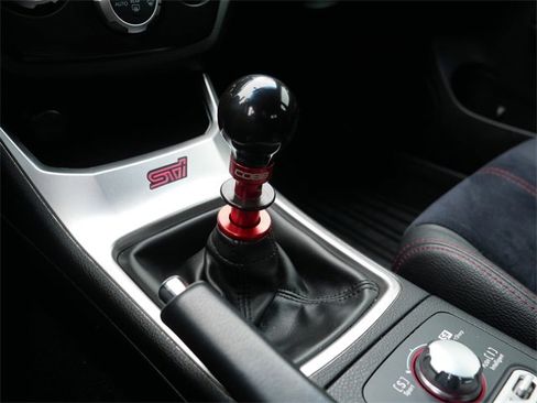 Used 2013 Subaru Impreza WRX STI image 31