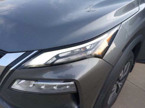 Used 2023 Nissan Rogue SV w/ SV Premium B Package image 30