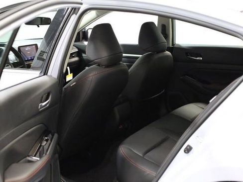 New 2025 Nissan Altima 2.5 SR image 17