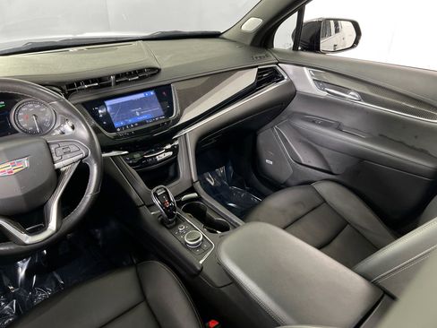 Used 2022 Cadillac XT6 Sport w/ Technology Package image 24