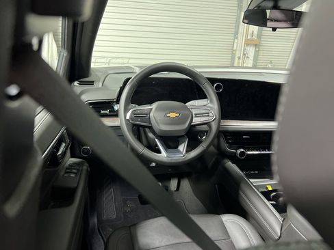 Used 2025 Chevrolet Tahoe LT image 22