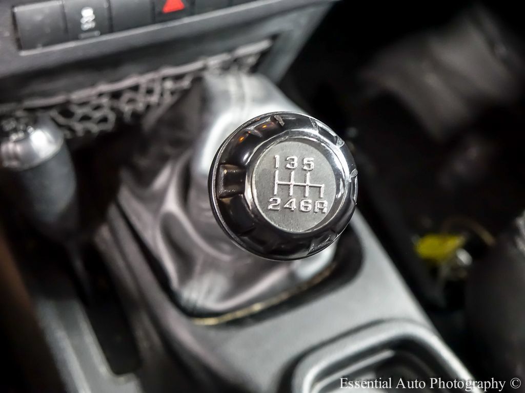 Used 2013 Jeep Wrangler Unlimited Sport AWD/4WD image 16