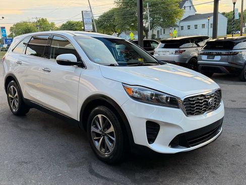 Used 2020 Kia Sorento AWD V6 image 7