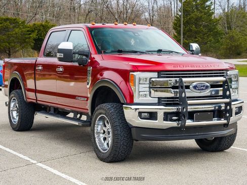 Used 2017 Ford F350 Lariat w/ Lariat Ultimate Package AWD/4WD image 12